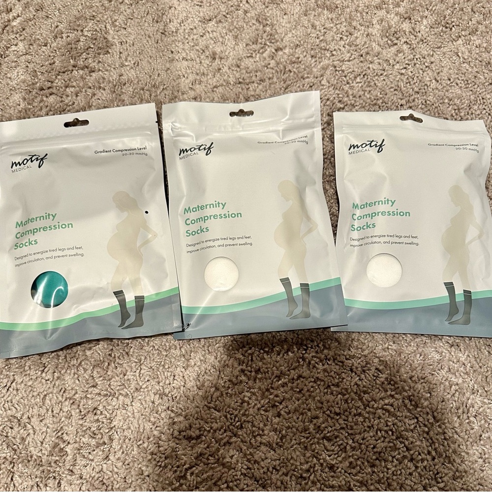 **LOT OF 3** Motif Medical Maternity Compression Socks, Size Large